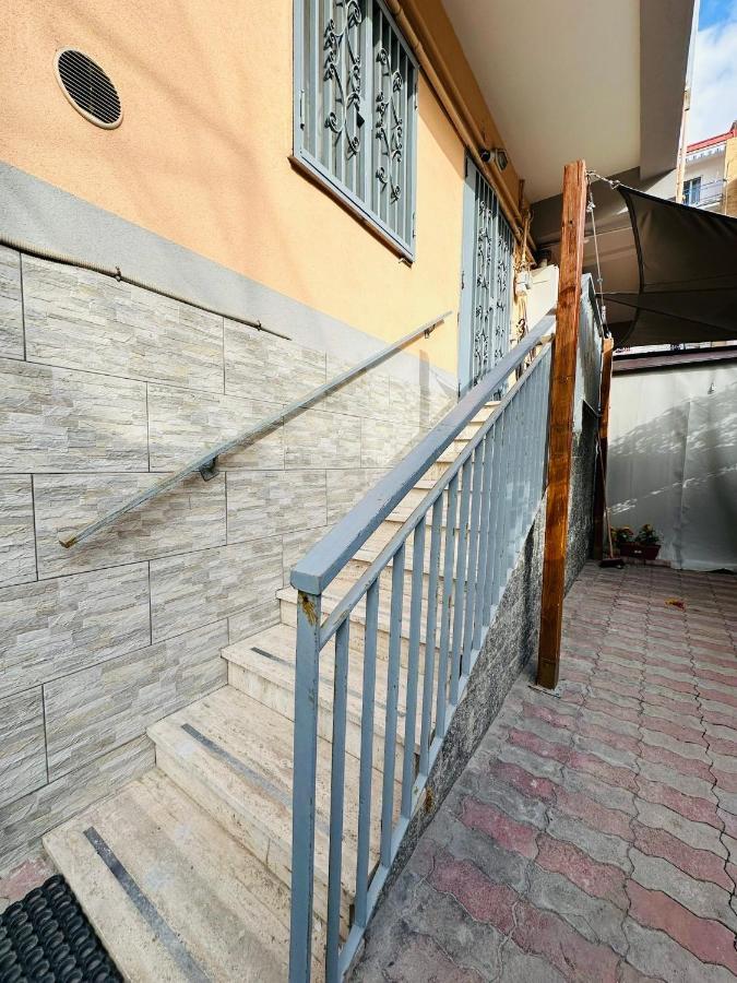 סן ג'יורג'יו א קרמאנו Ferdirisa Vesuvio Home&Garden מראה חיצוני תמונה